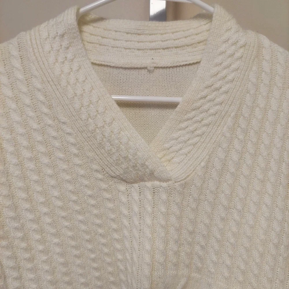 Cream Cable Knit V Neck Sweater Long Sleeve Pullover Women's Nautical‎ Old Money